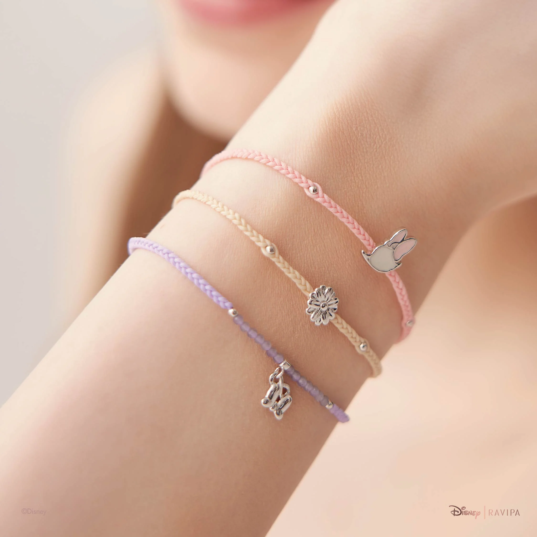 Daisy Duck Bracelet - Image 3