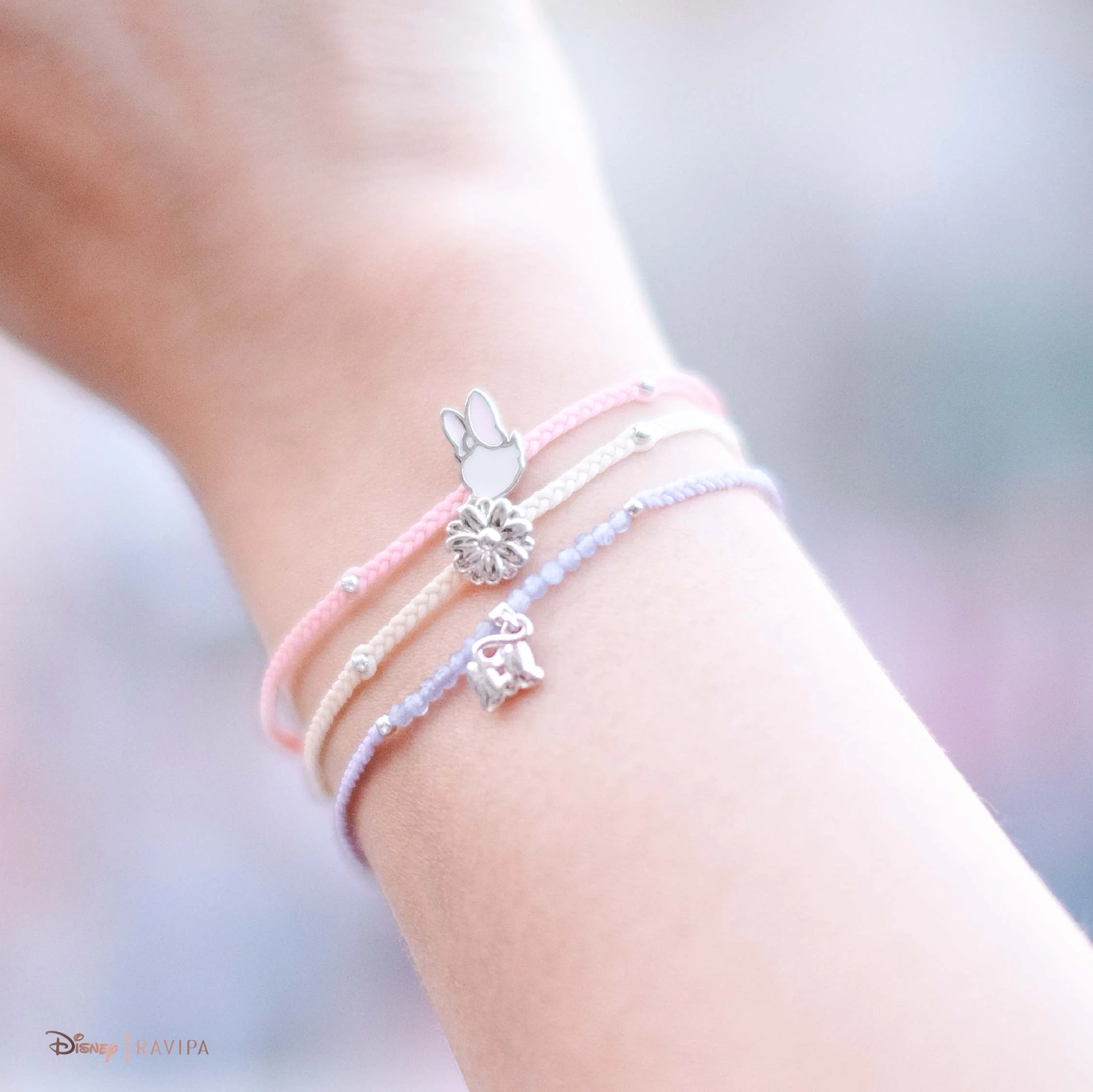 Daisy Duck Bracelet - Image 4