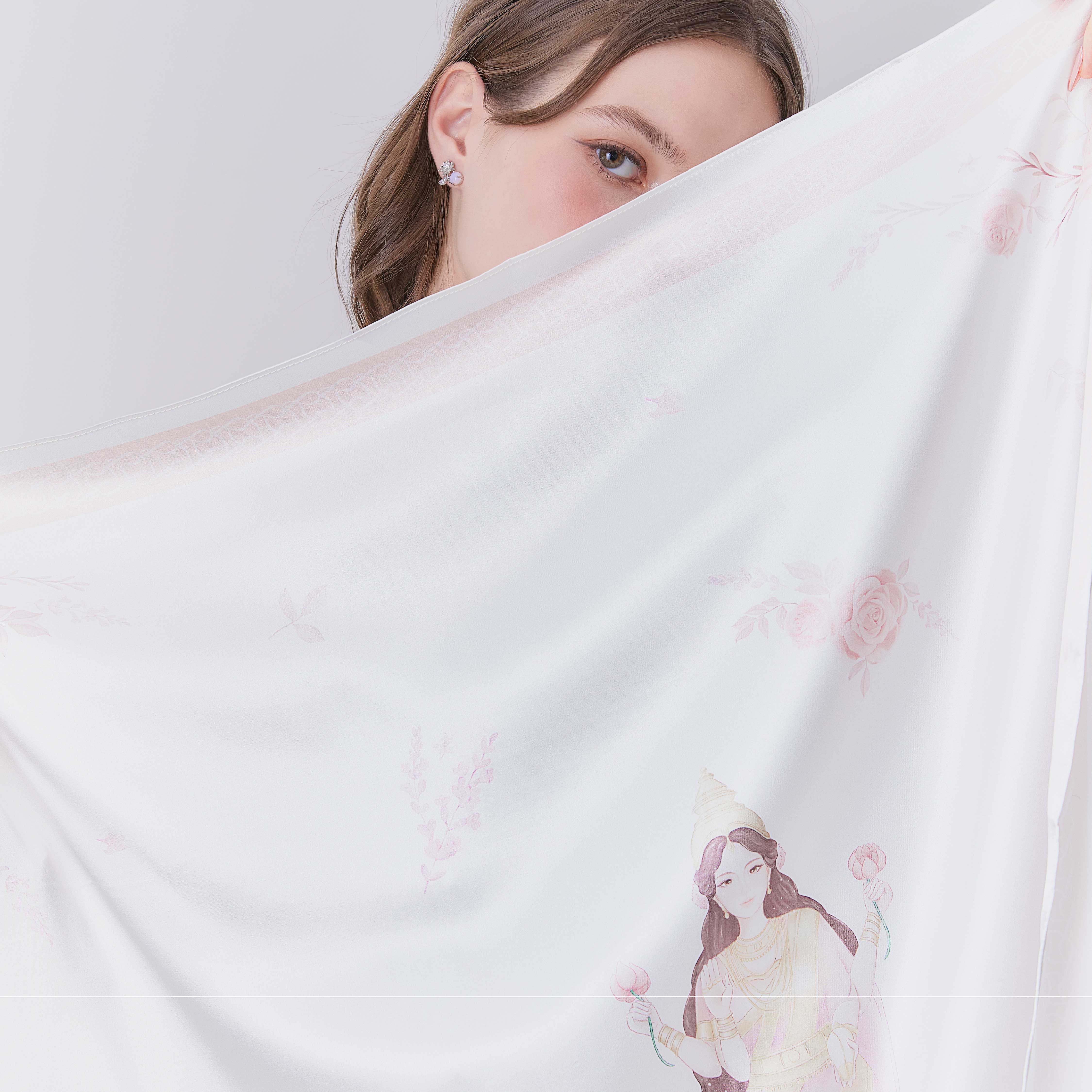 Flower of Lakshmi Scarf - Image 3