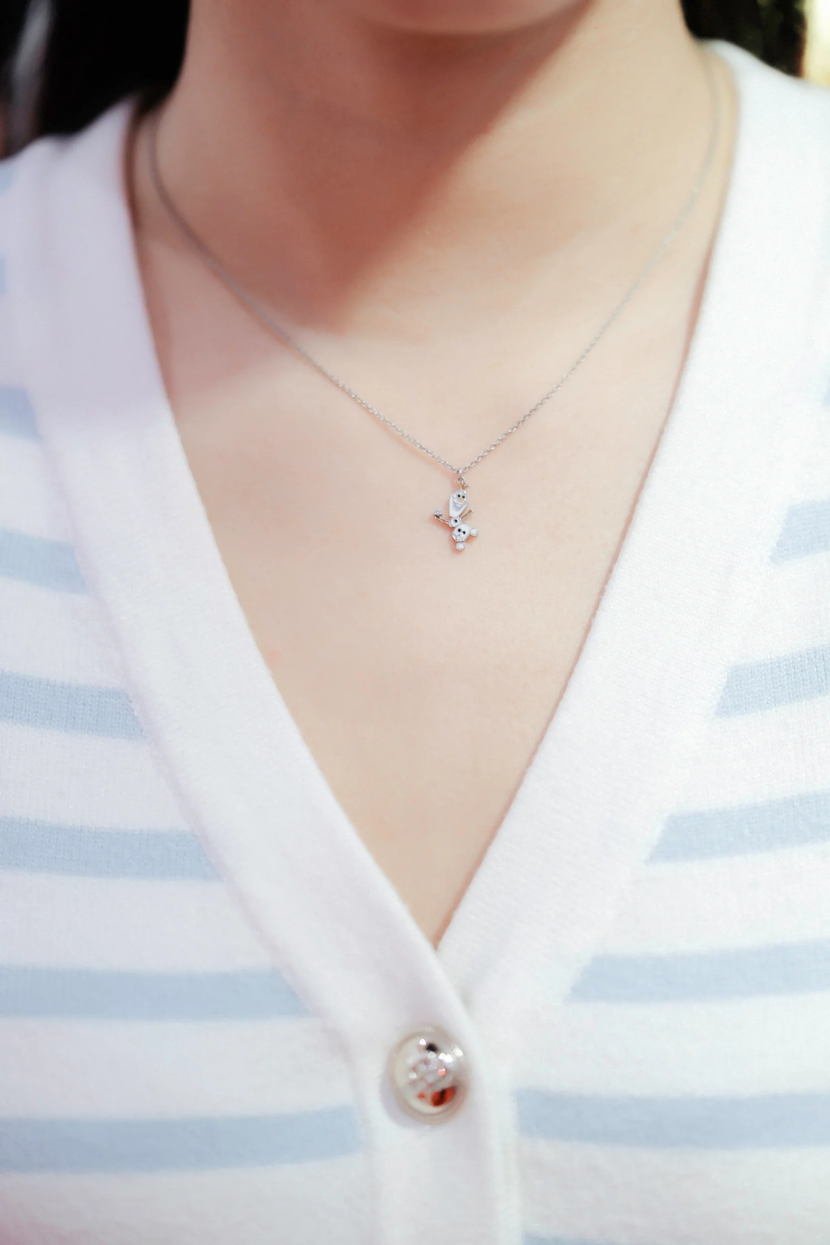 RAVIPA Snowflake Olaf Necklace - Image 3