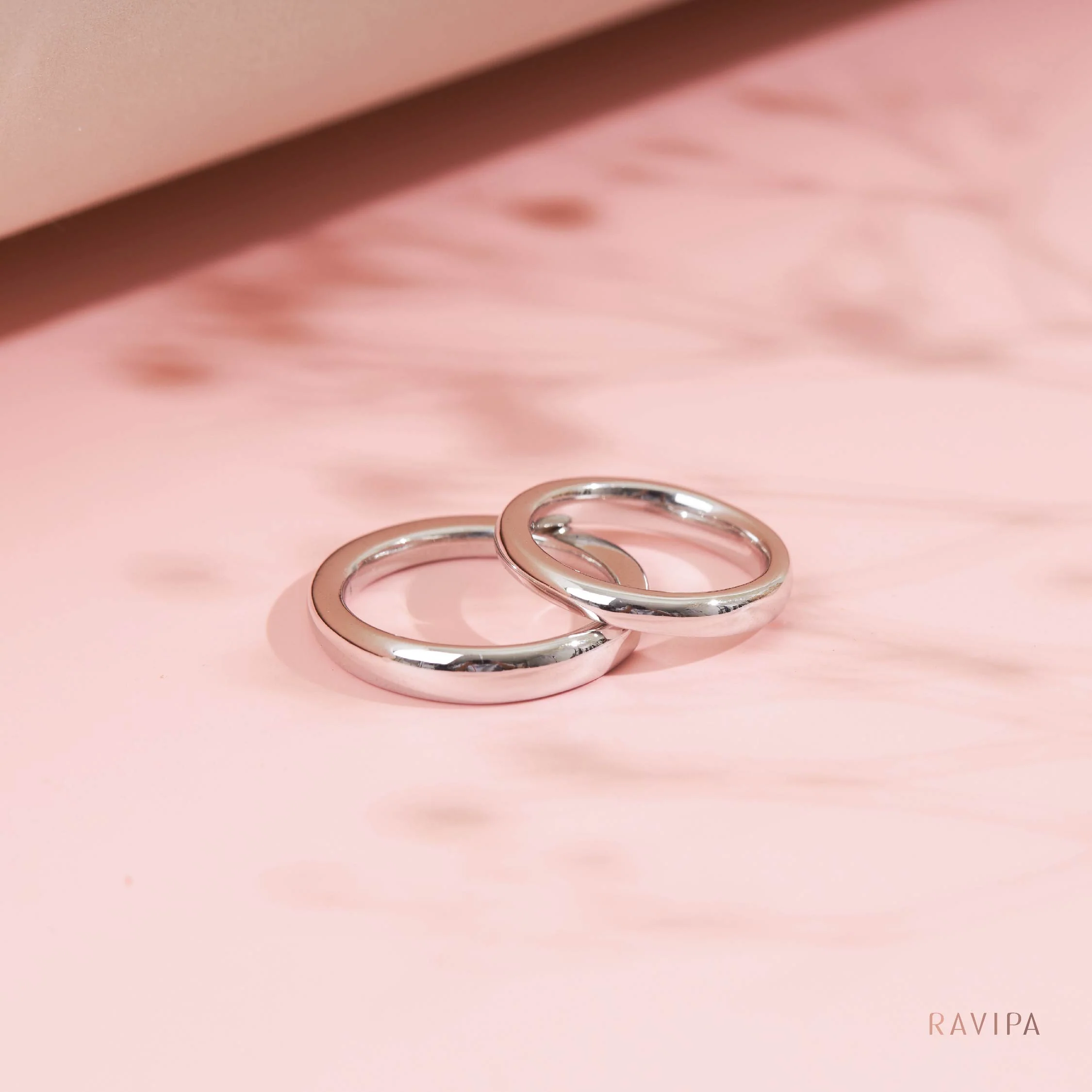 Love is all around Ring - Image 3