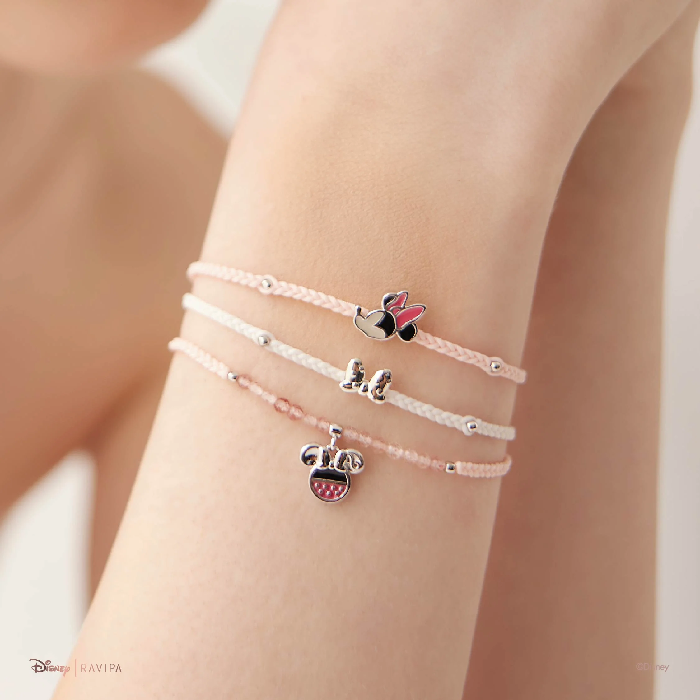 Minnie Mouse Bracelet - Image 3