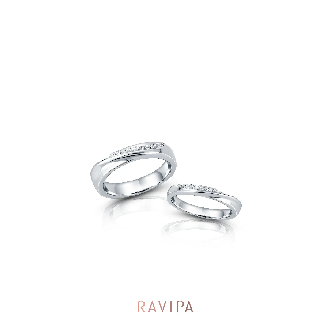 Moment of Infinity Diamond Ring