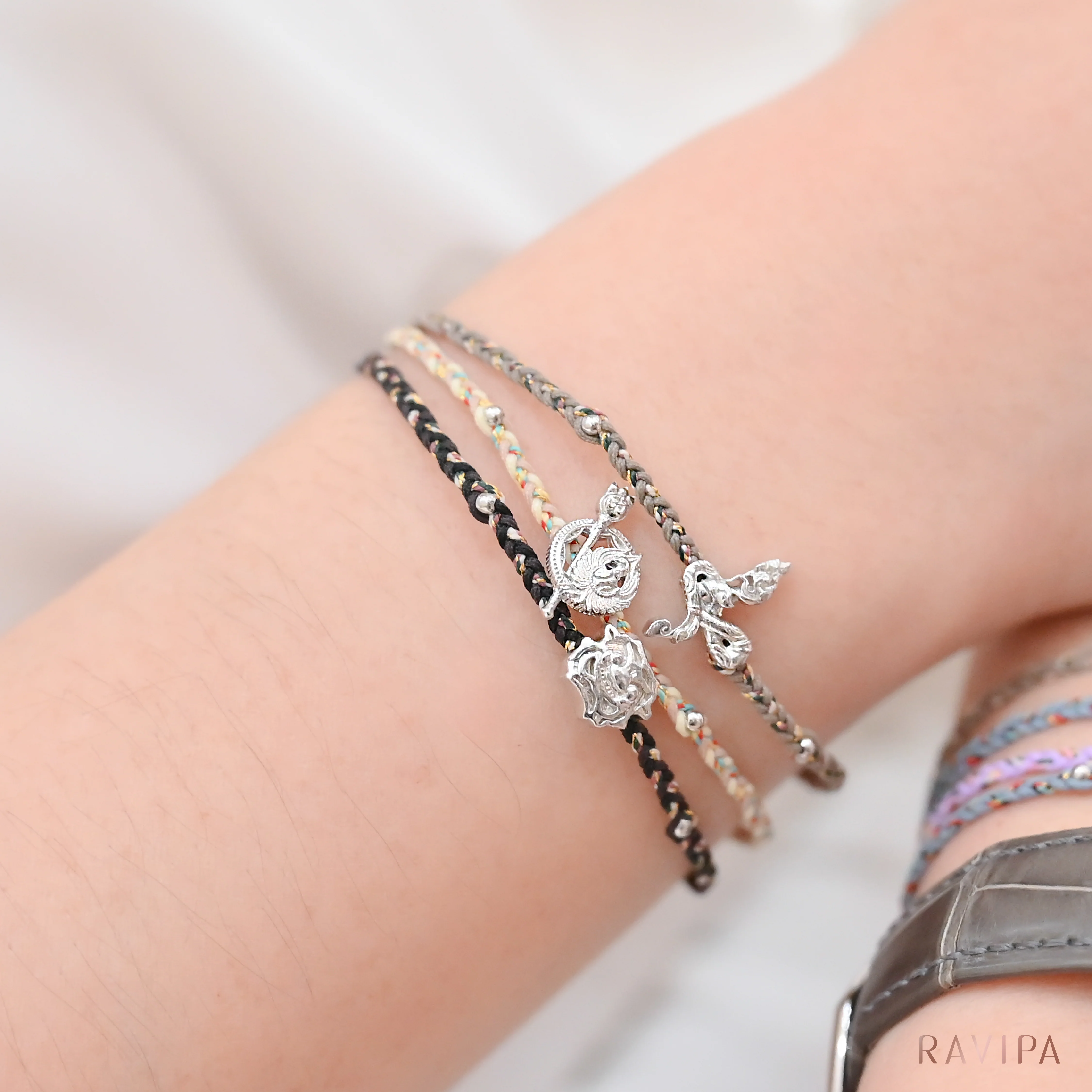 Naga Golden Twine Bracelet - Image 3