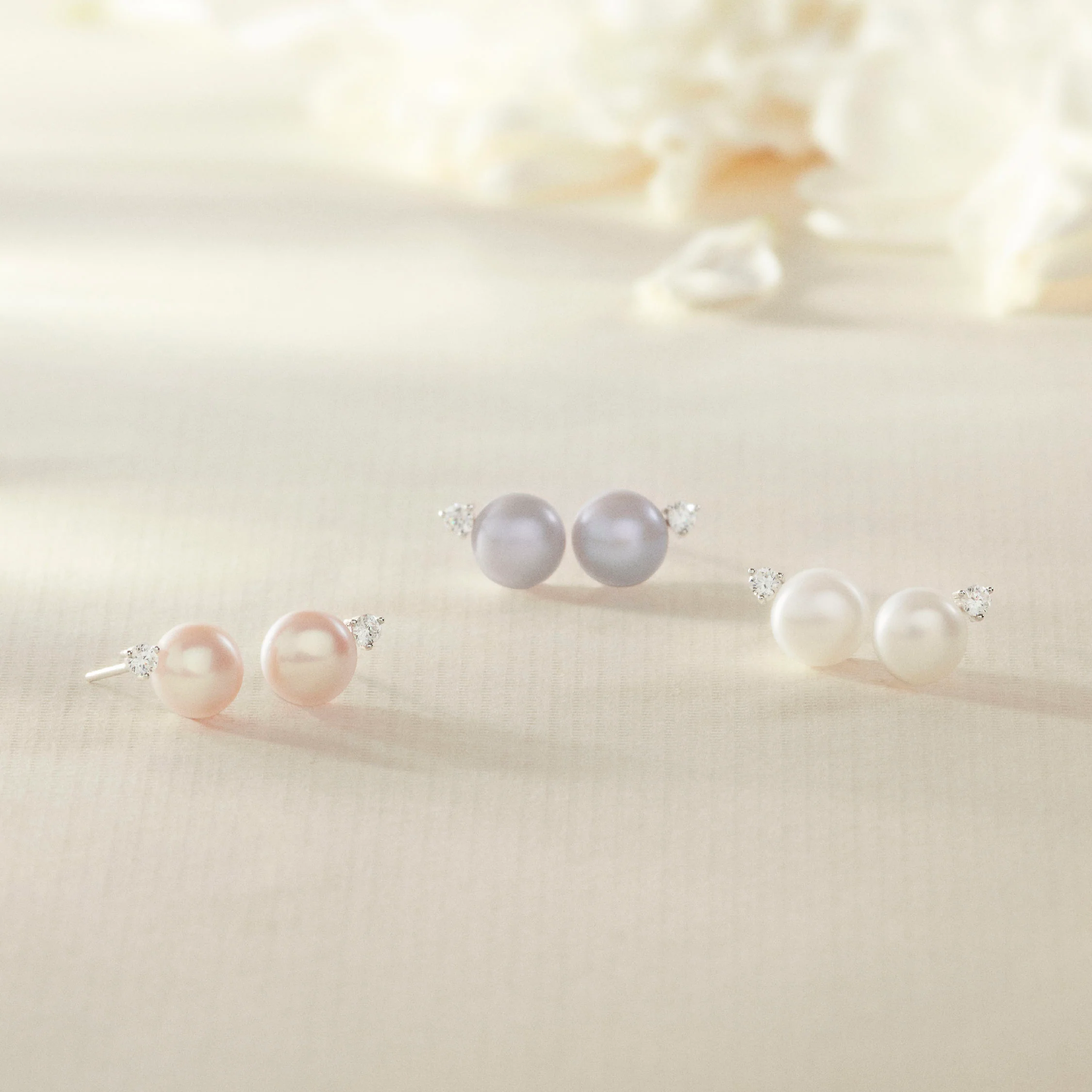 Viva Diamond Pink Blush Pearl Studs - Image 3