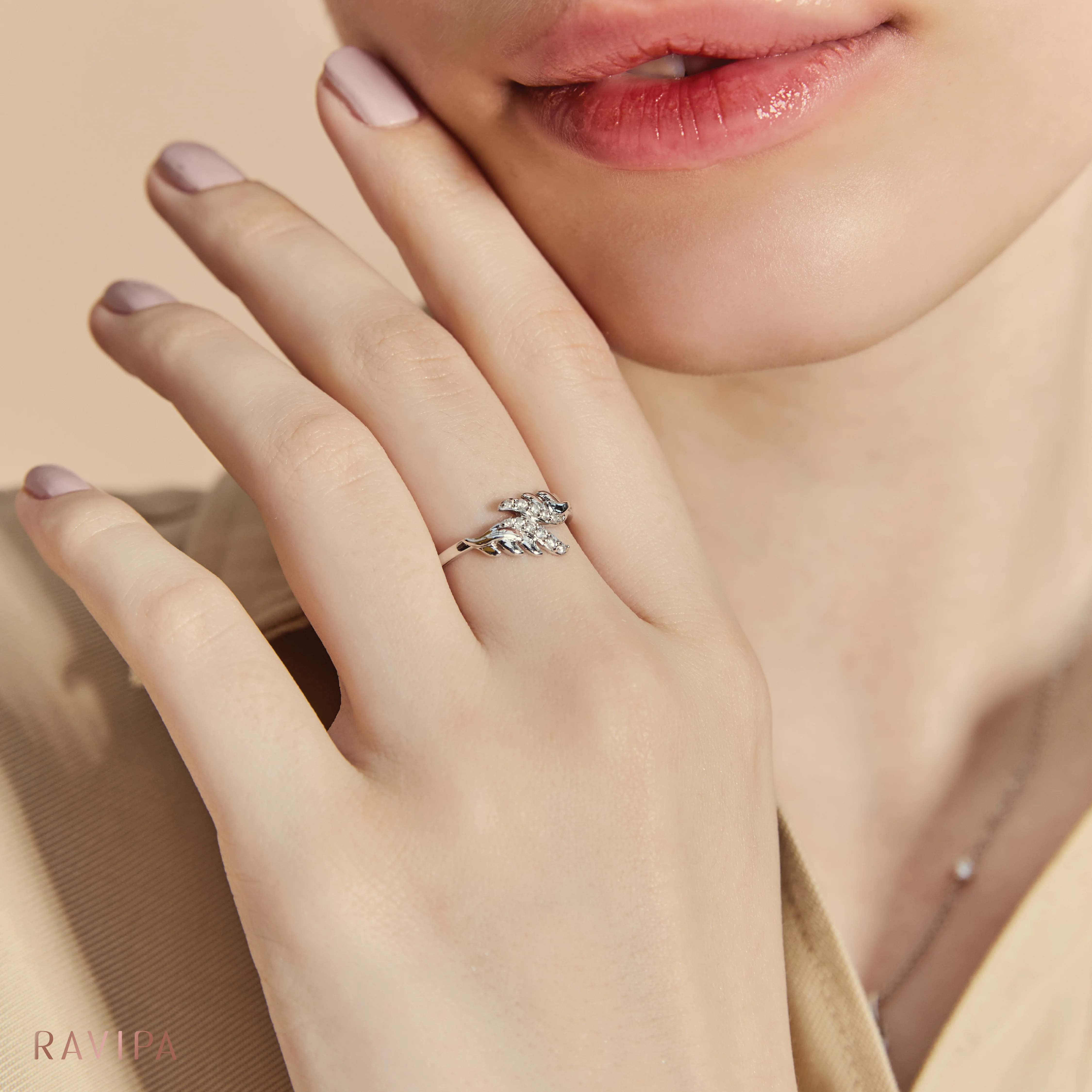 The Four-Face Swan Double Wing Ring - Image 3